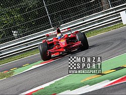080827pb_monza_f1test_024.jpg