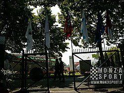 080827pb_monza_f1test_037.jpg