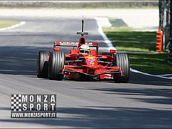 080827pb_monza_f1test_045.jpg