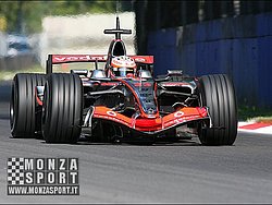 080827pb_monza_f1test_052.jpg