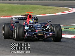 080827pb_monza_f1test_085.jpg