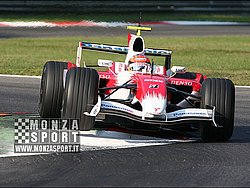 080827pb_monza_f1test_100.jpg