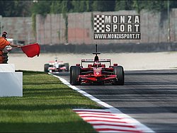 080827pb_monza_f1test_109.jpg