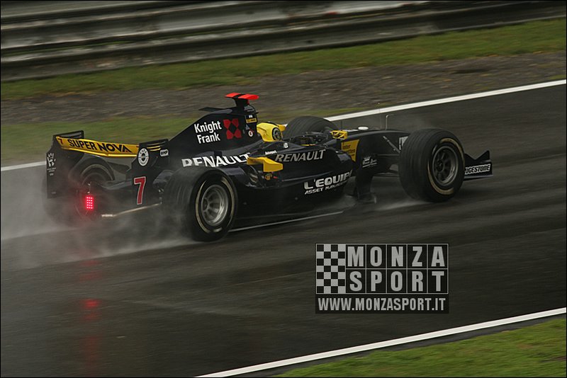 080914pb_monza_gp2_004.jpg