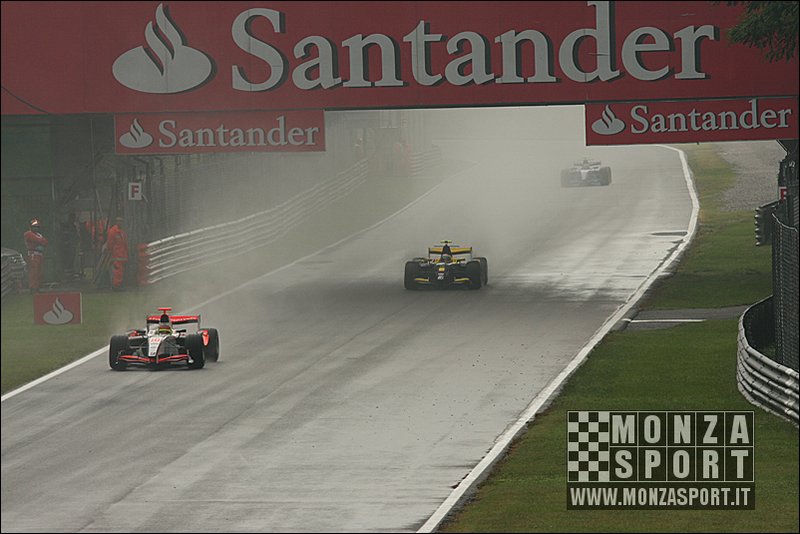 080914pb_monza_gp2_006.jpg