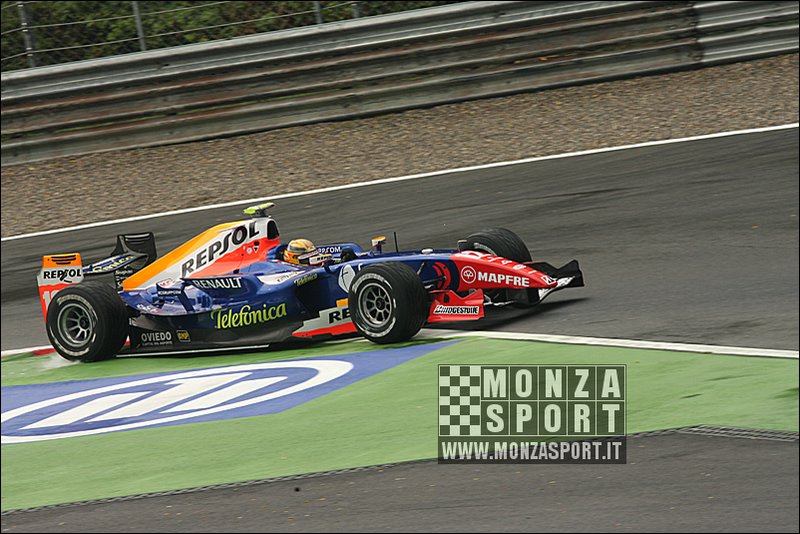 080914pb_monza_gp2_008.jpg