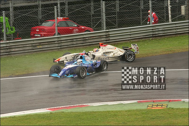 080914pb_monza_gp2_016.jpg