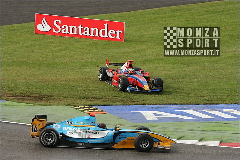 080914pb_monza_gp2_021.jpg