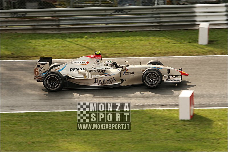 080914pb_monza_gp2_024.jpg