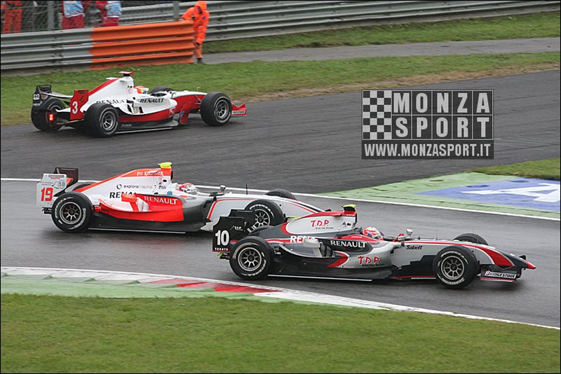 080914pb_monza_gp2_027.jpg