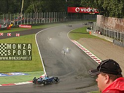 080914pb_monza_gp2_014.jpg
