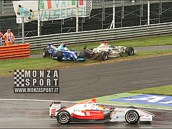 080914pb_monza_gp2_017.jpg