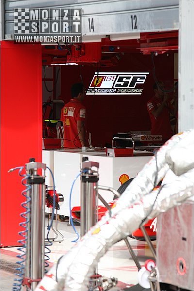 080914pb_monza_f1gp_010.jpg