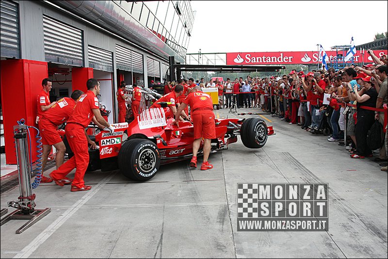 080914pb_monza_f1gp_011.jpg