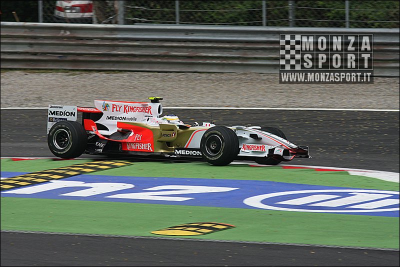 080914pb_monza_f1gp_022.jpg