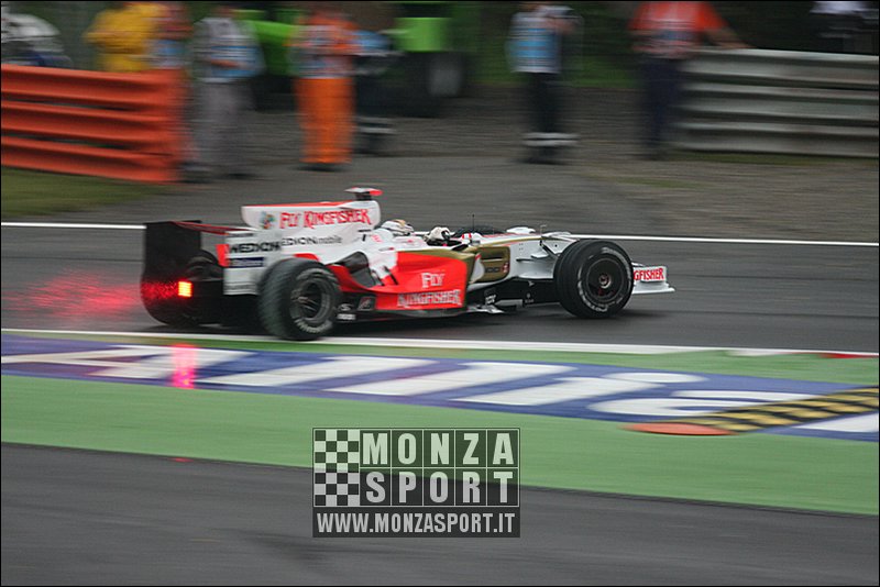 080914pb_monza_f1gp_027.jpg