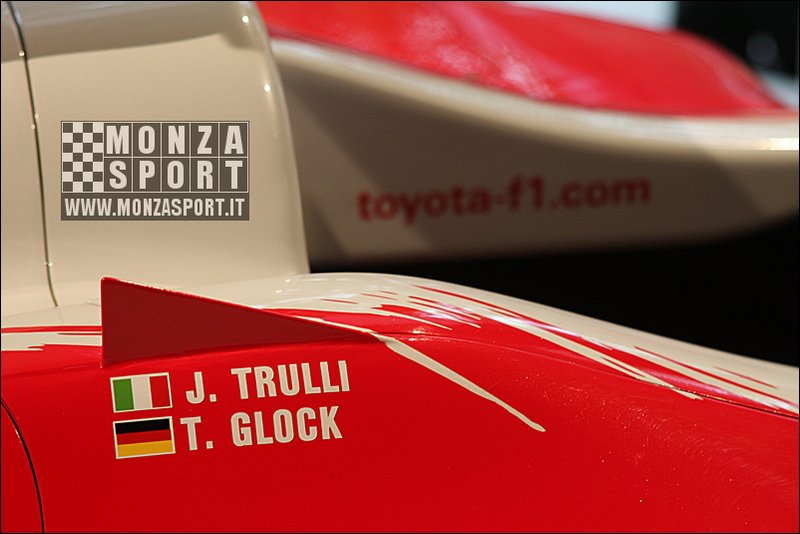 080914pb_monza_f1gp_046.jpg