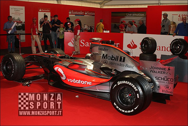 080914pb_monza_f1gp_047.jpg