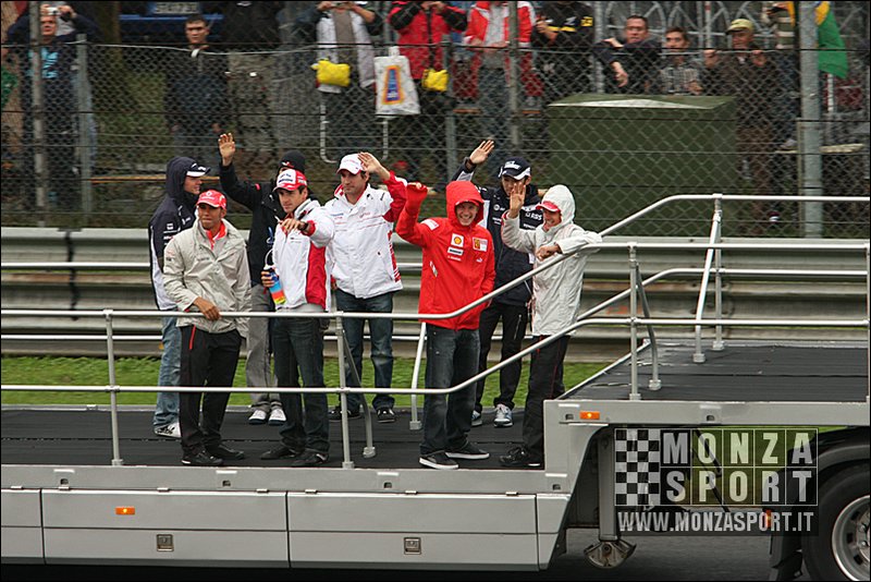080914pb_monza_f1gp_072.jpg
