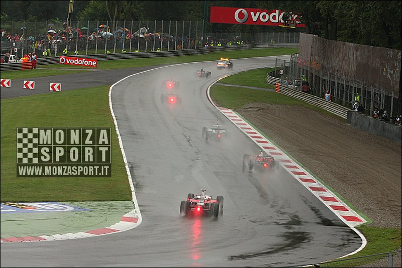 080914pb_monza_f1gp_074.jpg