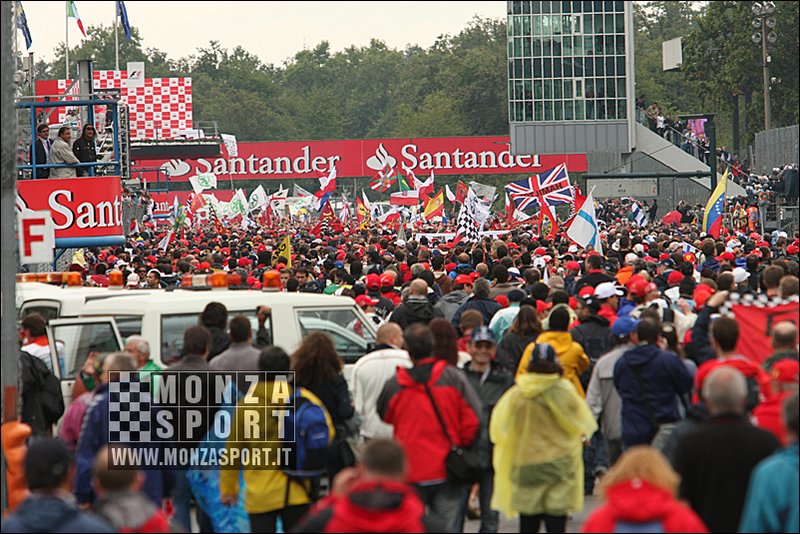 080914pb_monza_f1gp_085.jpg