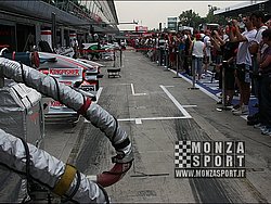 080914pb_monza_f1gp_001.jpg