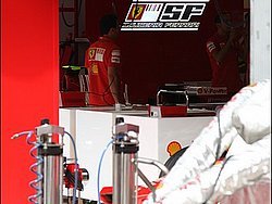 080914pb_monza_f1gp_010.jpg