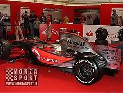 080914pb_monza_f1gp_047.jpg