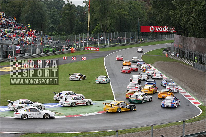 080914pb_monza_porsche_006.jpg