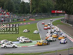 080914pb_monza_porsche_006.jpg