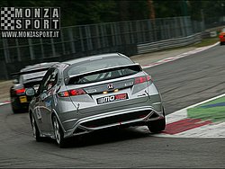080928pb_monza_avd_015.jpg