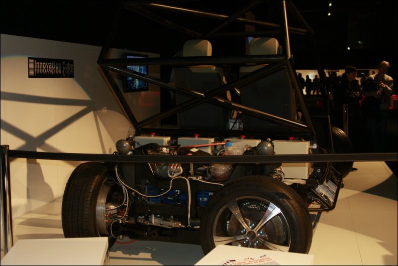081213pb_bologna_motorshow_008.jpg