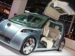 081213pb_bologna_motorshow_056.jpg