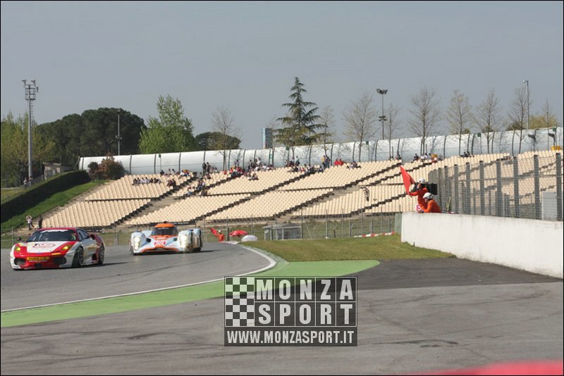 090404pb_bracellona_lms_021.jpg