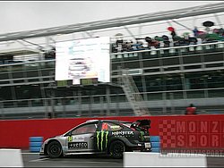 091129pb_monza_rally_31.jpg