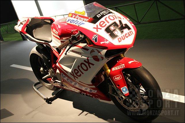 091205pb_bologna_rmotorshow_02.jpg