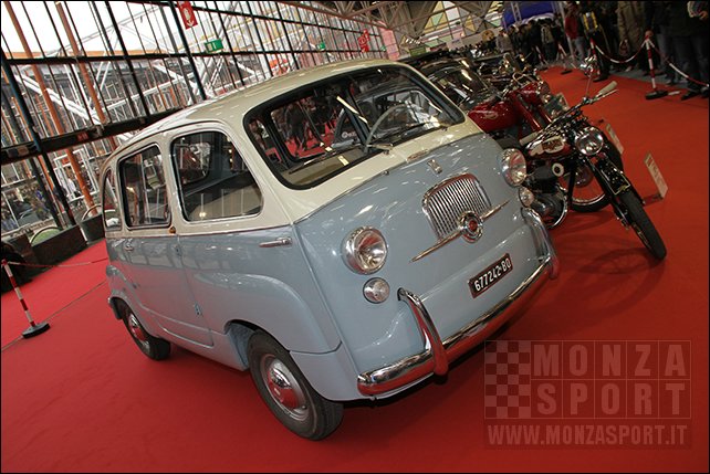 091205pb_bologna_rmotorshow_10.jpg