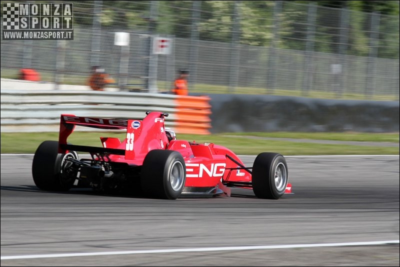 100523-formula_2_ 005.jpg