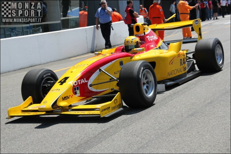 100523-formula_2_ 011.jpg
