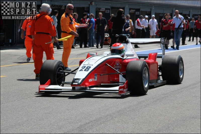 100523-formula_2_ 013.jpg