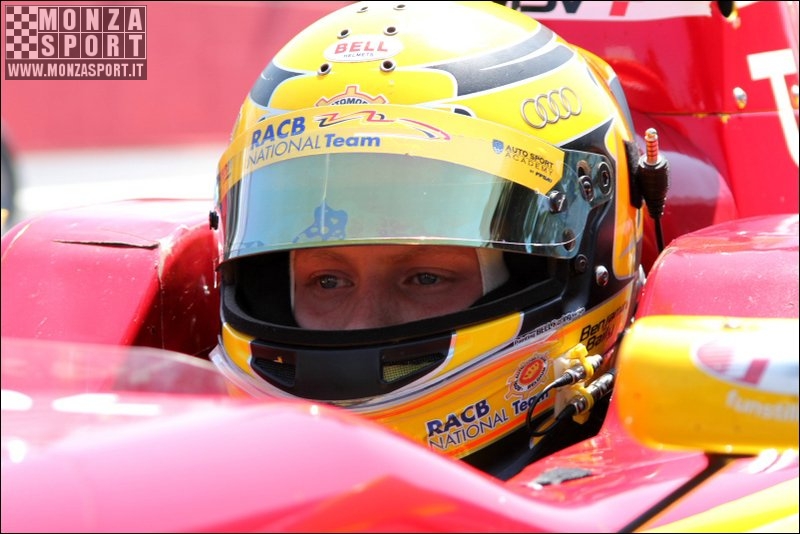100523-formula_2_ 017.jpg