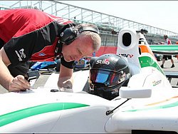 100523-formula_2_ 019.jpg