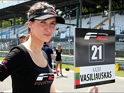 100523-formula_2_ 021.jpg