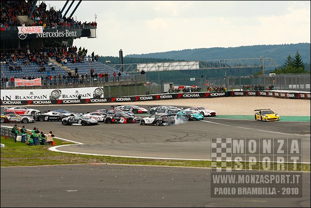 100829pb_nurburgring_fiagt_25.jpg