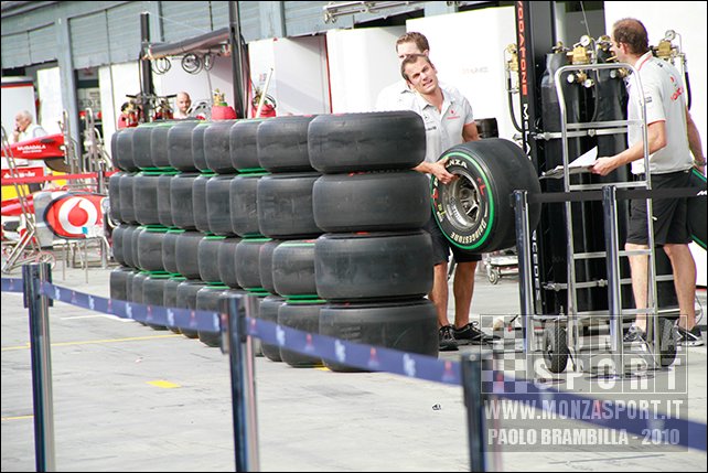 100912pb_monza_f1gp_02.jpg