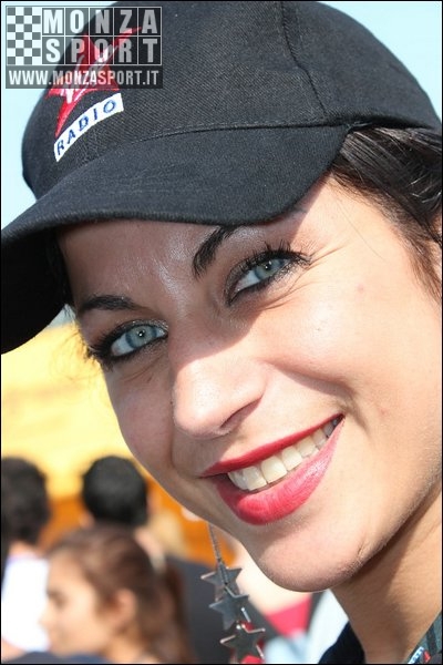 110508_sbk_monza_pitgirls_ 011.JPG