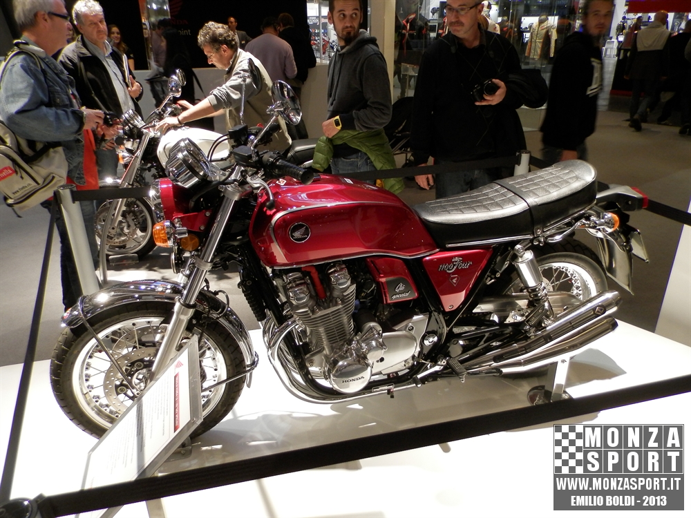 131109_eicma_20131119_1060320425.jpeg
