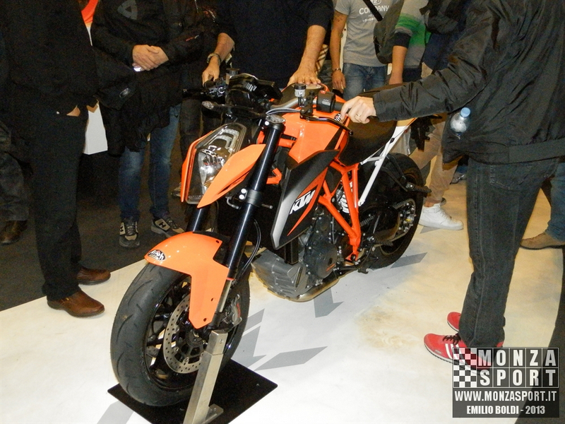 131109_eicma_20131119_1192440775.jpg