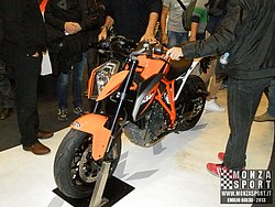131109_eicma_20131119_1192440775.jpg