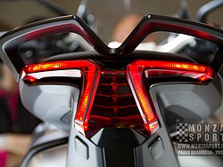 eicma_20131118_1765396650.jpg